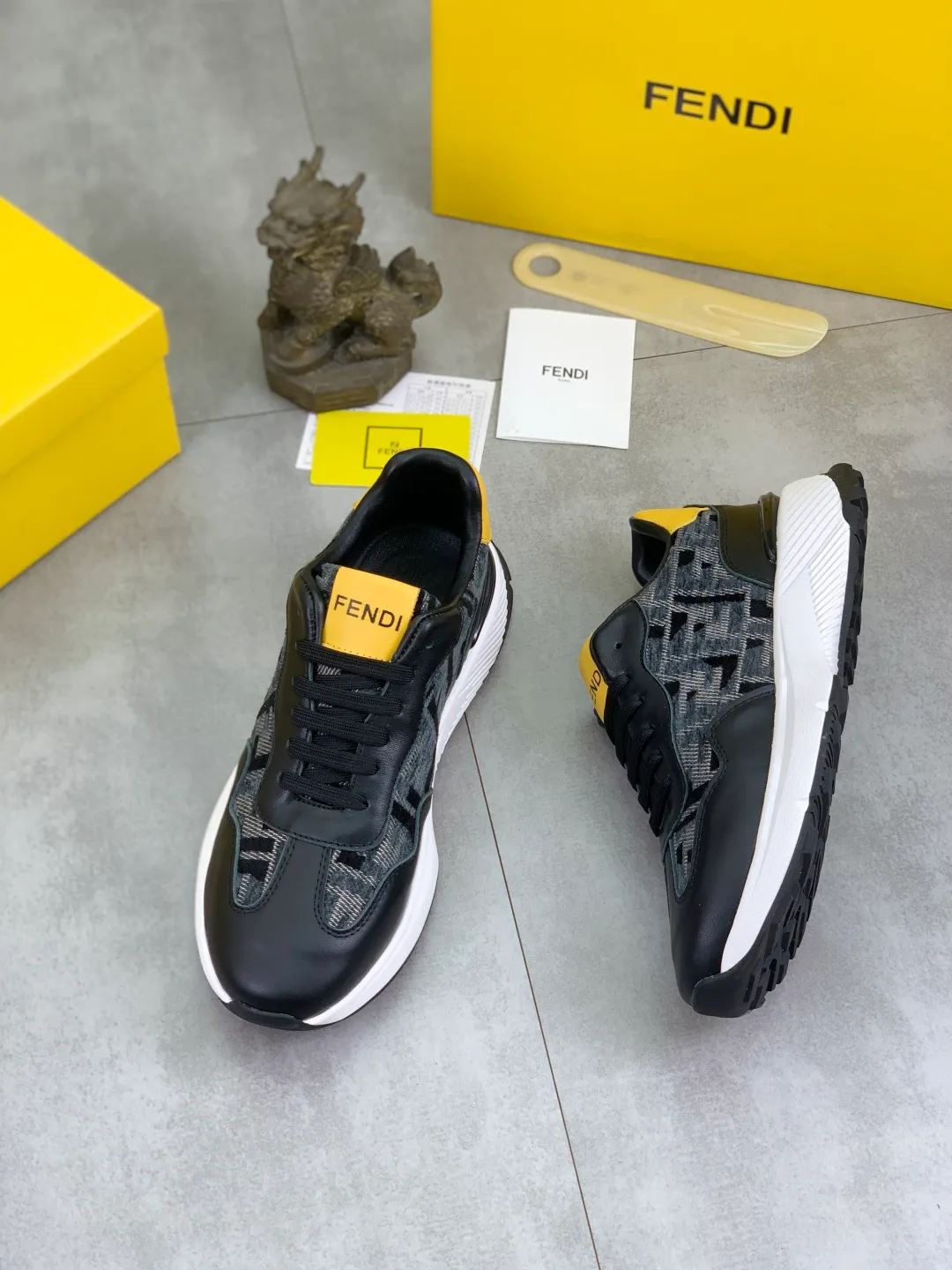 ​Men's shoes 💰P460 💰[New style] little monster 🆘 New FENDI (Fendi) new style 🕶️🕶️Simple routing effect, showing an elegant and cool driving shoe 🎬Using imported calfskin + first-layer pigskin lining🐂Excellent material🎬Detailed workmanship 🤗Comfortable foot feel➰➰. ​Pair it with any outfit to show your taste and temperament, low-key luxury ♻️Design ​simple and elegant ​noble and fashionable 🍃​Very loved and favored by trendy men 💓❤️size: 38-44 2️⃣colors available